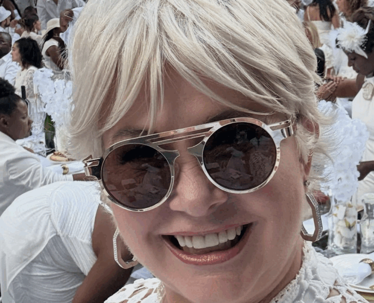 Capture decran le 2025 09 08 a 08.53.03 e1757336049867 La robe de Nathalie Simard attire tous les regards au Dîner en blanc