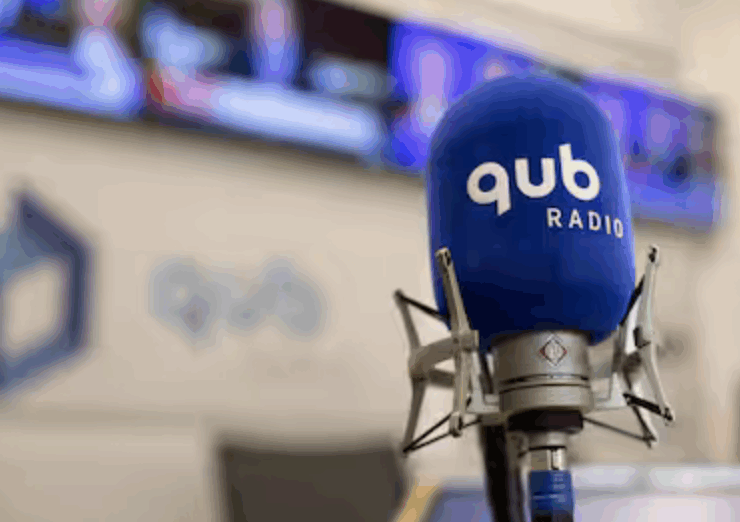 Capture decran le 2025 09 12 a 08.49.04 QUB Radio suspend un chroniqueur à la suite de propos controversés