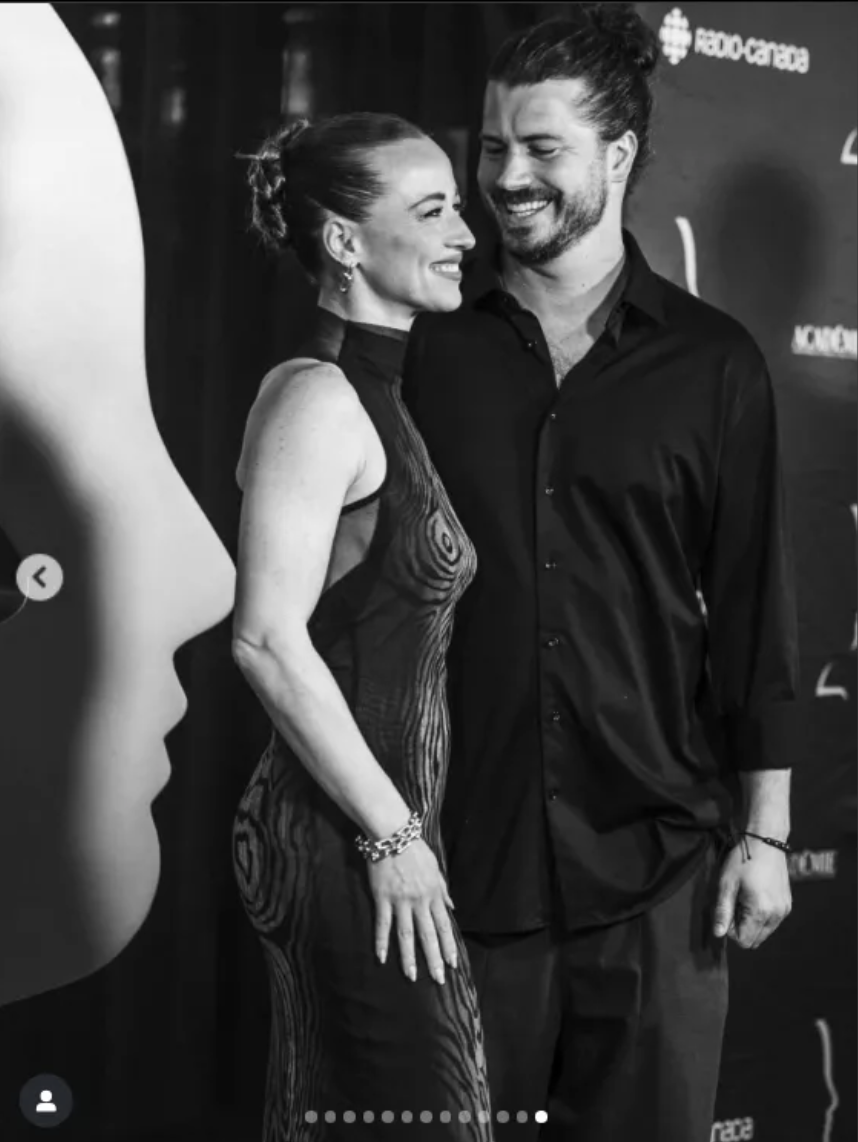 Karine Vanasse s’affiche pour la première fois en public avec son amoureux bien connu 3 Karine Vanasse s’affiche pour la première fois en public avec son amoureux bien connu Capture decran le 2025 09 16 a 08.58.55 Karine Vanasse s’affiche pour la première fois en public avec son amoureux bien connu