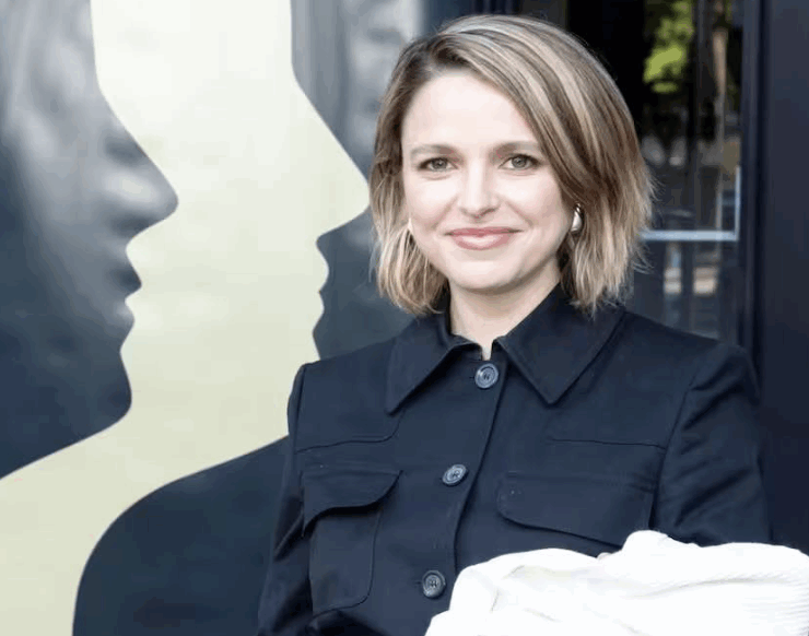 Sarah-Jeanne Labrosse réplique aux critiques sur sa présence aux Gémeaux avec son nouveau-né 1 Sarah-Jeanne Labrosse réplique aux critiques sur sa présence aux Gémeaux avec son nouveau-né Capture decran le 2025 09 16 a 09.54.37 e1758031605770 Sarah-Jeanne Labrosse réplique aux critiques sur sa présence aux Gémeaux avec son nouveau-né