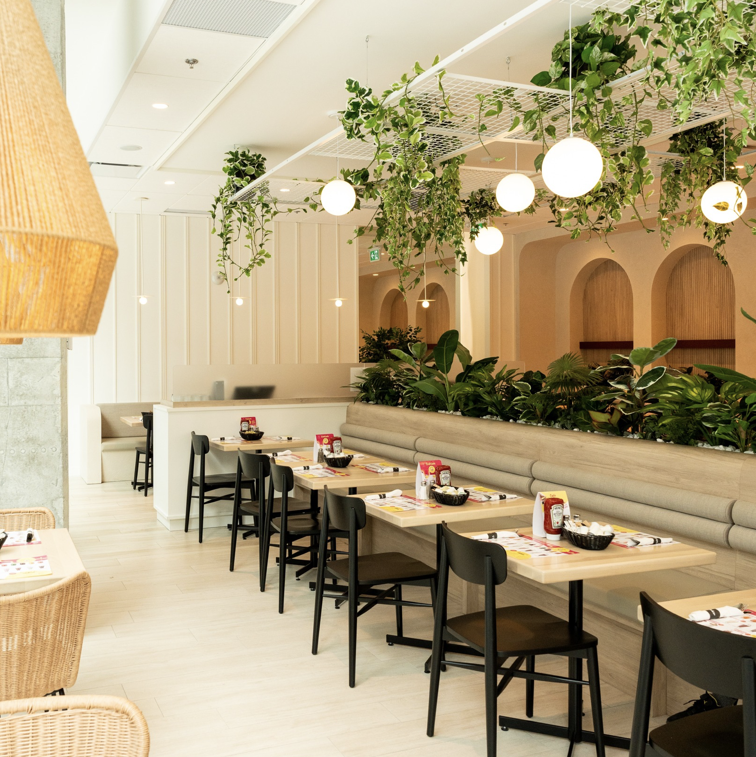 Pizza Salvatoré fait l’acquisition de 47 restaurants L’Oeufrier au Québec 2 Pizza Salvatoré fait l’acquisition de 47 restaurants L’Oeufrier au Québec Capture decran le 2025 09 24 a 08.34.12 e1758717331177 Pizza Salvatoré fait l’acquisition de 47 restaurants L’Oeufrier au Québec