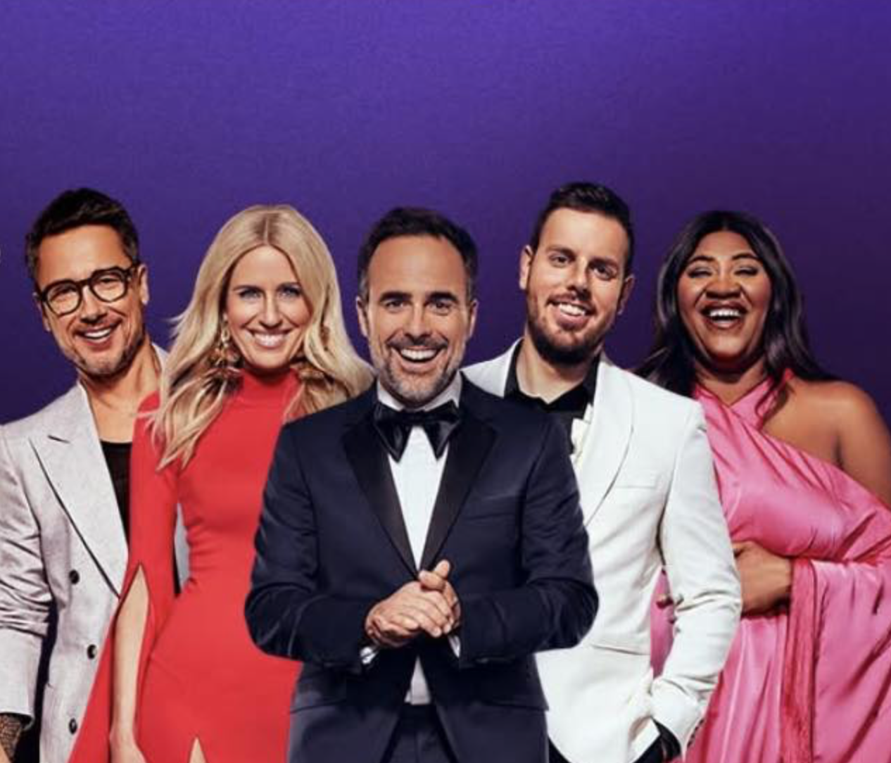 Capture decran le 2025 09 30 a 08.57.05 Anouk Meunier fait tourner les têtes avec un look osé en jupe courte