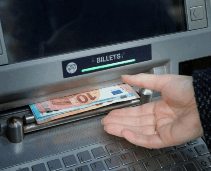 Capture decran 2025 10 02 034331 “Gardez de l’argent liquide chez vous !” : la Banque centrale lance une alerte et recommande cette somme à avoir en cash à la maison