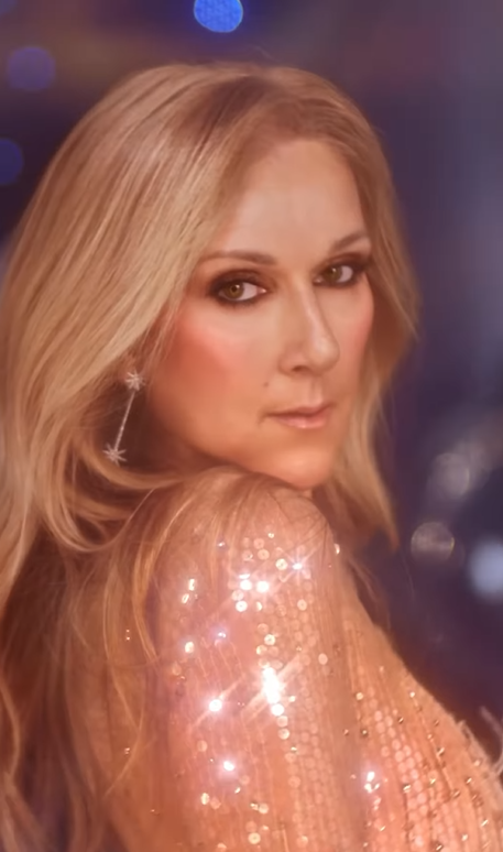 Capture decran 2025 10 02 124837 Céline Dion fait tourner les têtes dans un style audacieux pour un projet spécial [PHOTOS]