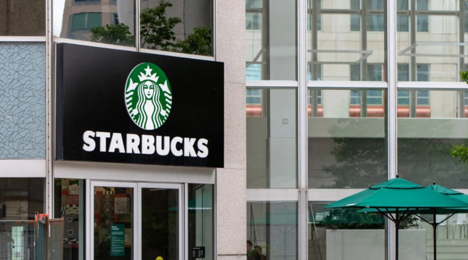On connaît maintenant les détails sur les huit succursales Starbucks qui ferment leurs portes au Québec 1 On connaît maintenant les détails sur les huit succursales Starbucks qui ferment leurs portes au Québec Capture decran 2025 10 06 113051 On connaît maintenant les détails sur les huit succursales Starbucks qui ferment leurs portes au Québec