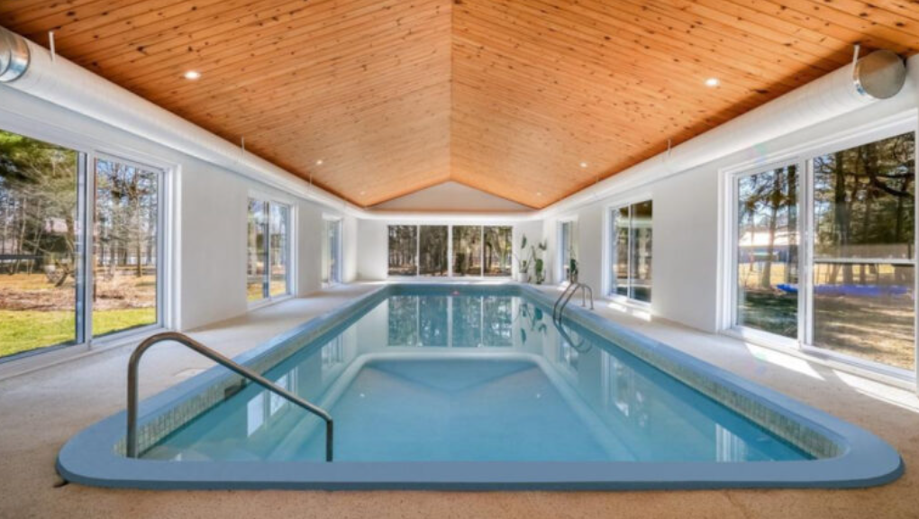 Capture decran 2025 10 11 102508 Marc Labrèche vient de vendre sa maison pour 2 500 000$ et voici toutes les photos