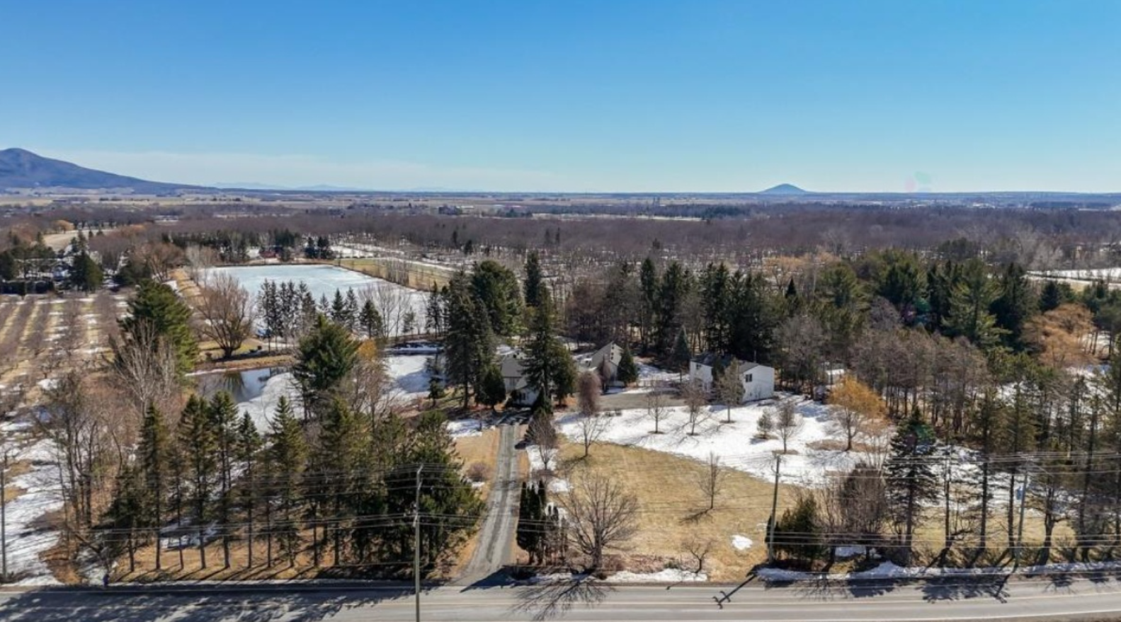 Capture decran 2025 10 11 102517 Marc Labrèche vient de vendre sa maison pour 2 500 000$ et voici toutes les photos