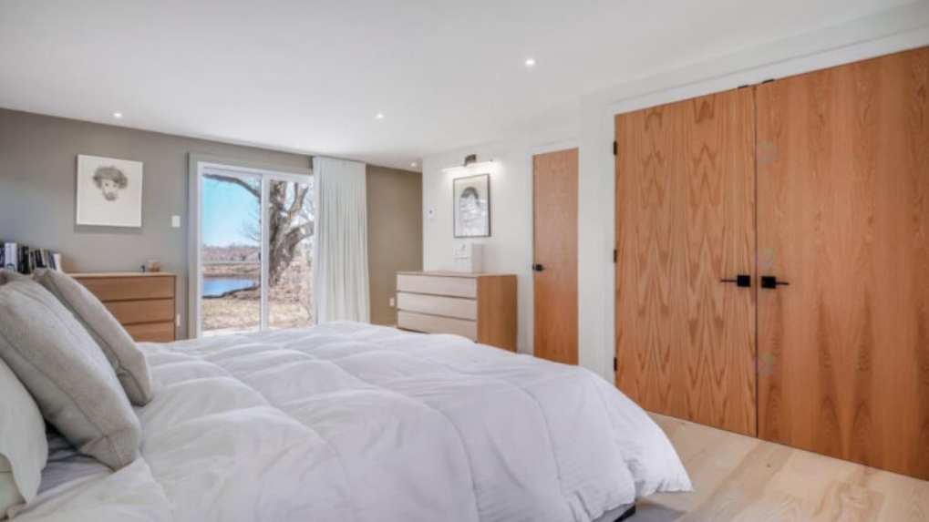 Capture decran 2025 10 11 102524 Marc Labrèche vient de vendre sa maison pour 2 500 000$ et voici toutes les photos