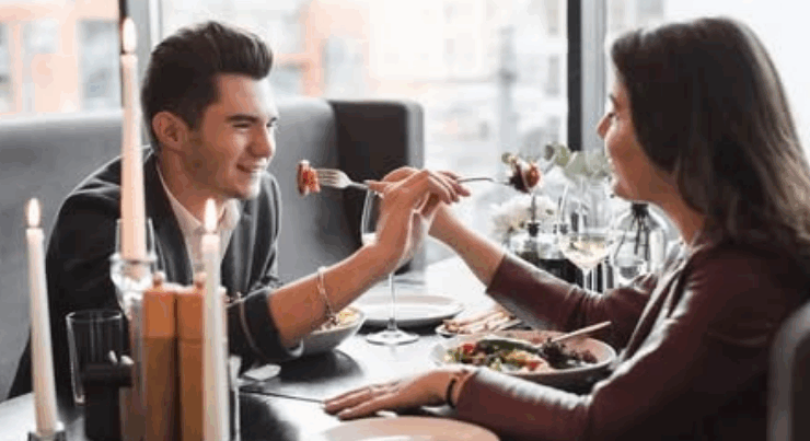 Capture decran 2025 10 14 020606 10 habitudes des classes moyennes modestes au restaurant – et ce qu’elles révèlent sans qu’on le sache