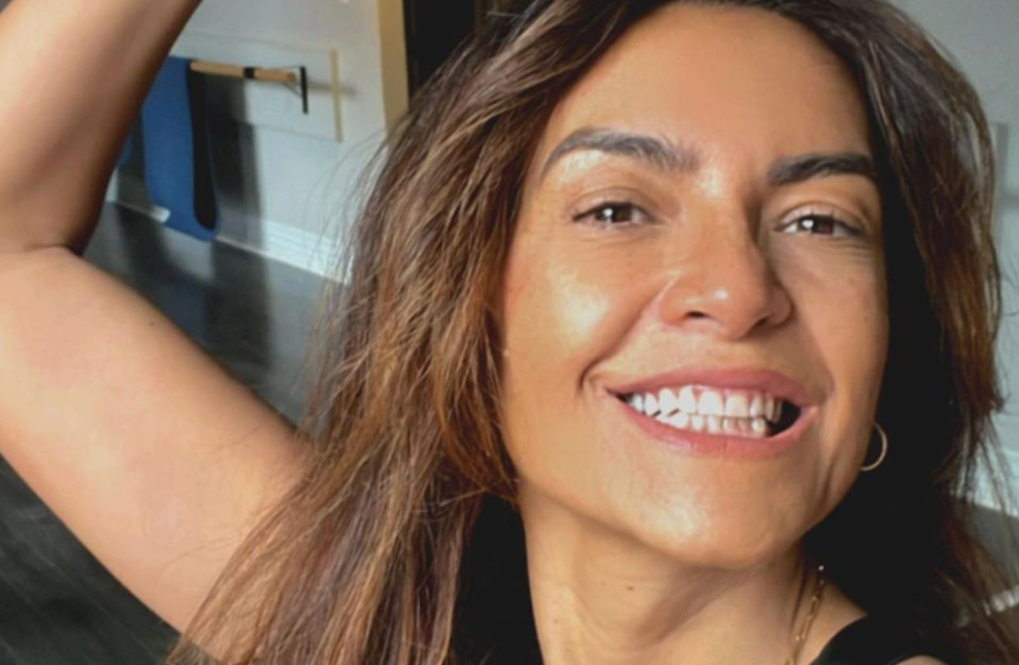 Alexandra Diaz révèle qu’elle est atteinte d’un cancer : « Une journée à la fois » 1 Alexandra Diaz révèle qu’elle est atteinte d’un cancer : « Une journée à la fois » Capture decran 2025 10 16 141606 Alexandra Diaz révèle qu’elle est atteinte d’un cancer : « Une journée à la fois »