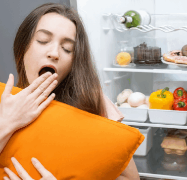 7 aliments à éviter le soir si vous voulez bien dormir et préserver votre santé 2 7 aliments à éviter le soir si vous voulez bien dormir et préserver votre santé Capture decran 2025 10 19 045013 7 aliments à éviter le soir si vous voulez bien dormir et préserver votre santé