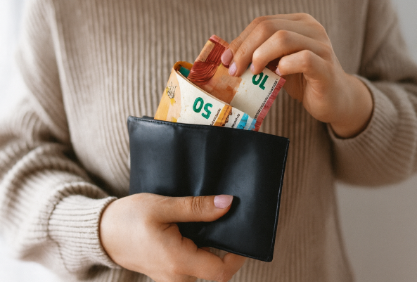 Capture decran 2025 10 23 031108 À 27 ans, elle a déjà mis 88 000 € de côté pour partir à la retraite à 40 ans grâce à une règle méconnue