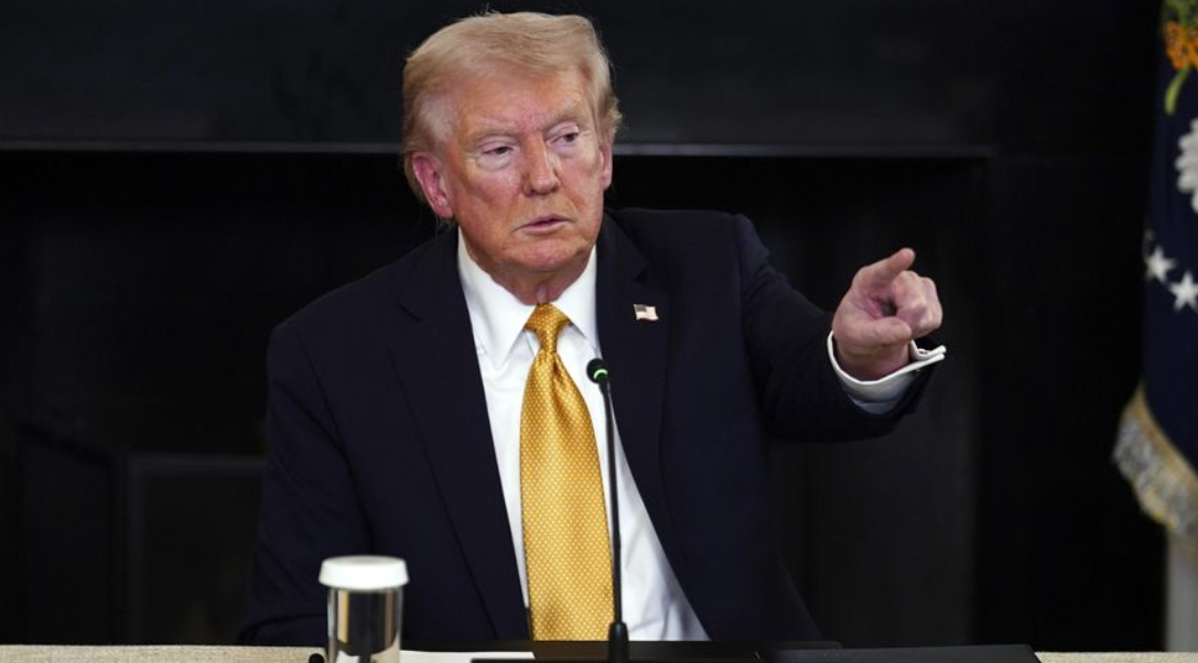 Donald Trump contre-attaque : il augmente de 10 % les tarifs douaniers envers le Canada après une publicité jugée frauduleuse 1 Donald Trump contre-attaque : il augmente de 10 % les tarifs douaniers envers le Canada après une publicité jugée frauduleuse Capture decran 2025 10 26 140731 Donald Trump contre-attaque : il augmente de 10 % les tarifs douaniers envers le Canada après une publicité jugée frauduleuse