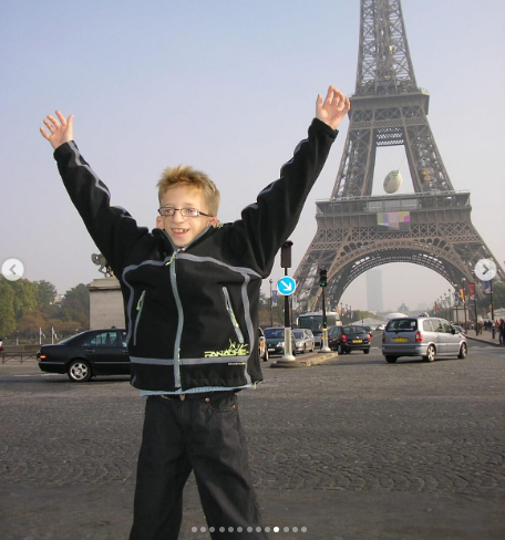 20 ans après être devenu une icône au Centre Bell, « Le Petit Jérémy » se confie 4 20 ans après être devenu une icône au Centre Bell, « Le Petit Jérémy » se confie Capture decran 2025 10 28 211111 20 ans après être devenu une icône au Centre Bell, « Le Petit Jérémy » se confie