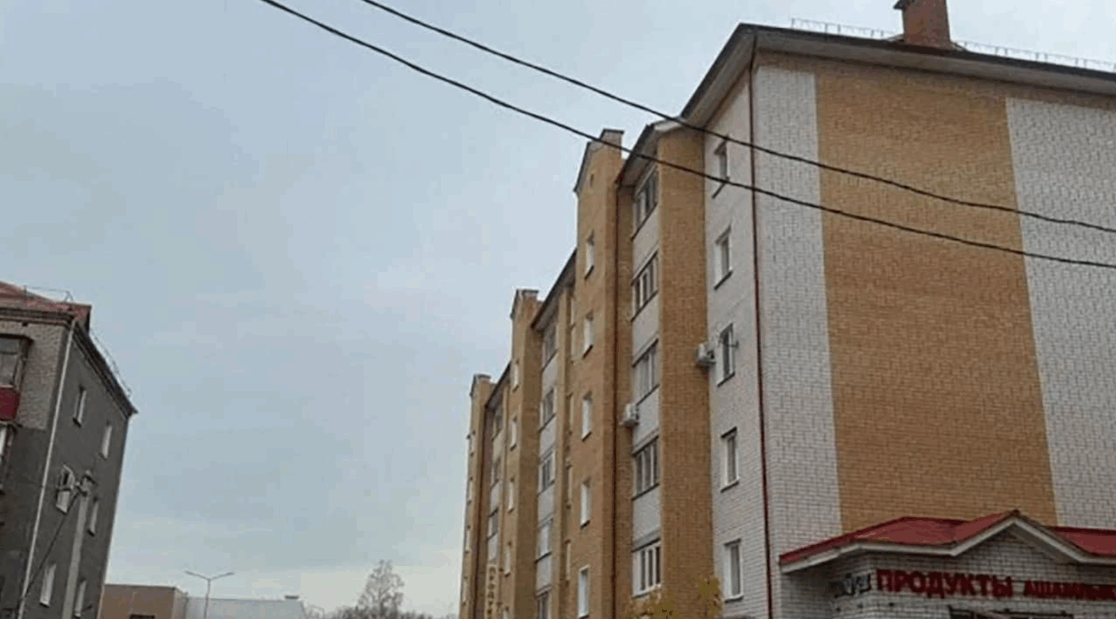 Une fillette de 5 ans jette sa sœur de 21 jours par la fenêtre du 4e étage 1 Une fillette de 5 ans jette sa sœur de 21 jours par la fenêtre du 4e étage Capture decran 2025 10 29 045611 Une fillette de 5 ans jette sa sœur de 21 jours par la fenêtre du 4e étage