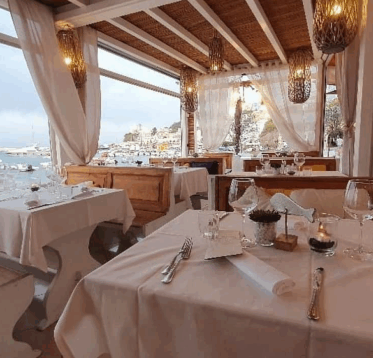 Capture decran 2025 10 29 045619 923 dollars pour des p&acirc;tes au homard : des touristes accusent un restaurant d&rsquo;escroquerie, le patron se d&eacute;fend