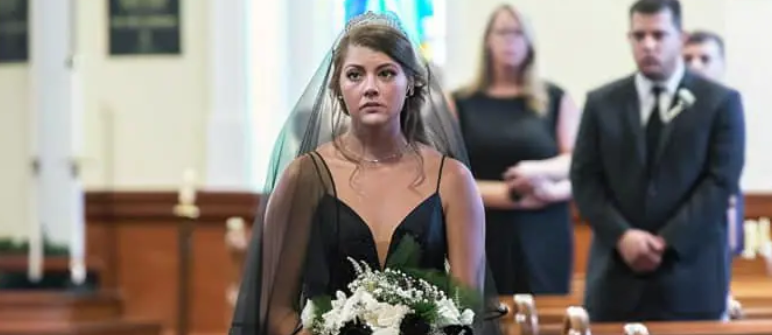 La robe de mariée de ma fille était toute noire… et ce qu’elle a révélé a glacé tout le monde 1 La robe de mariée de ma fille était toute noire… et ce qu’elle a révélé a glacé tout le monde Capture decran 2025 10 30 054622 e1761902466411 La robe de mariée de ma fille était toute noire… et ce qu’elle a révélé a glacé tout le monde