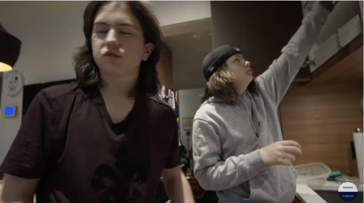 Capture decran le 2025 10 02 a 09.17.37 Les fils d’Éric Lapointe apparaissent dans de nouvelles photos: ils ont bien grandi