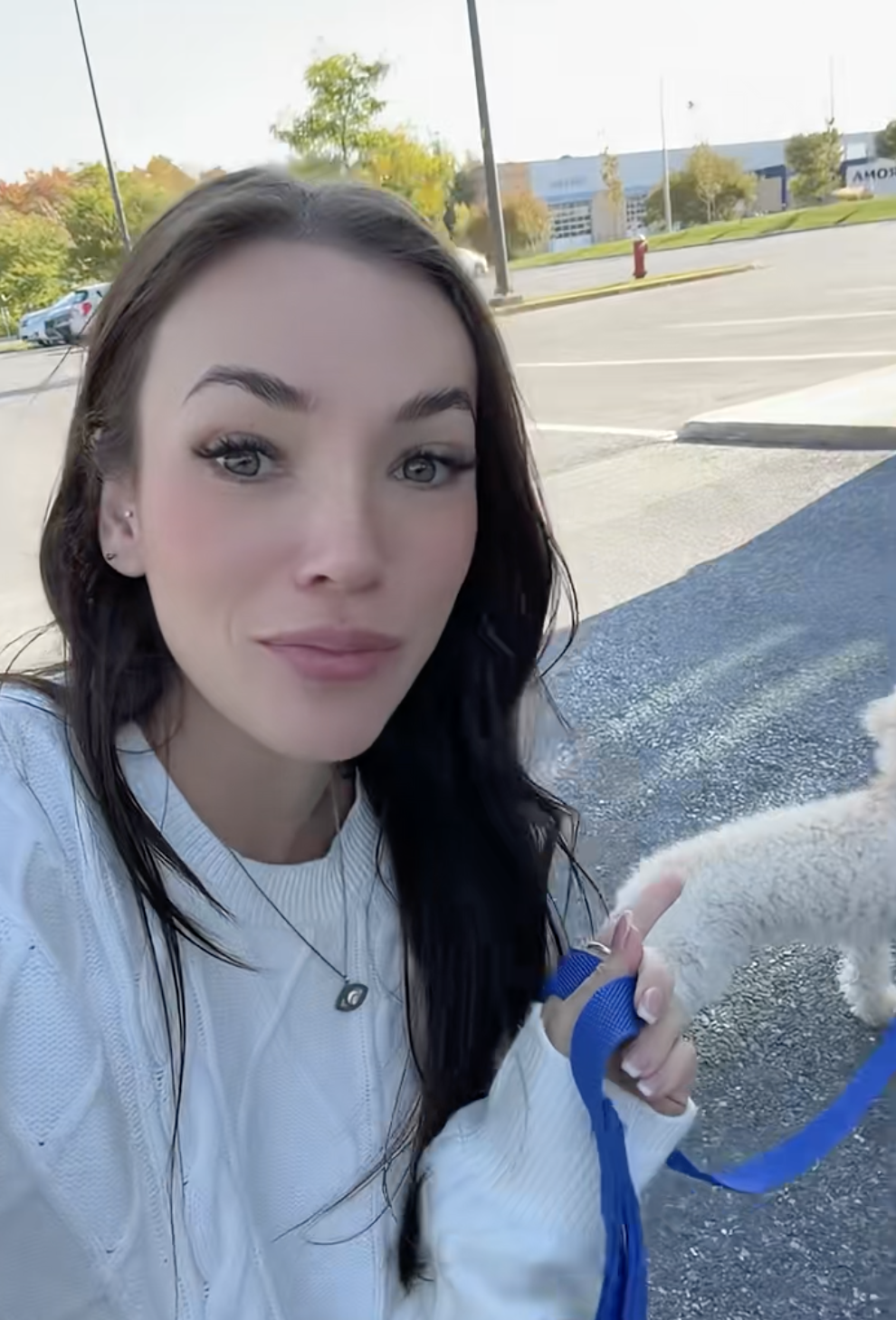 Une Québécoise furieuse après s’être fait refuser l’entrée au Costco avec son chien 1 Une Québécoise furieuse après s’être fait refuser l’entrée au Costco avec son chien Capture decran le 2025 10 06 a 13.34.27 Une Québécoise furieuse après s’être fait refuser l’entrée au Costco avec son chien