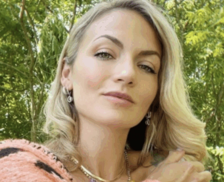 Capture decran le 2025 10 09 a 17.27.55 e1760045326730 Isabelle Desjardins enflamme la Toile avec des photos en sous-vêtements pour ses 41 ans