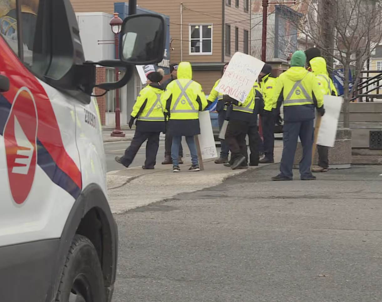 Capture decran le 2025 10 15 a 10.53.40 Mario Dumont affirme que la grève chez Postes Canada est « la plus ratée de l’histoire »