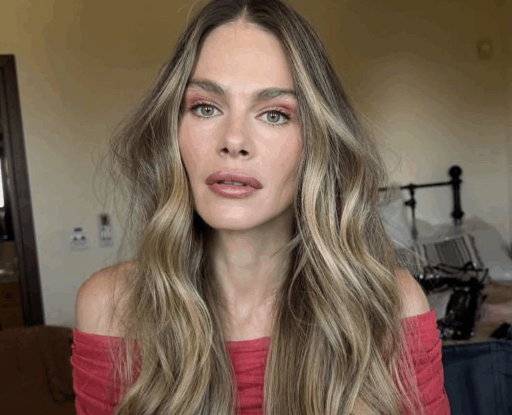 Maripier Morin fait tourner les têtes avec ses tenues transparentes pour son émission 4 Maripier Morin fait tourner les têtes avec ses tenues transparentes pour son émission Capture decran le 2025 10 16 a 17.36.45 e1760650641734 Maripier Morin fait tourner les têtes avec ses tenues transparentes pour son émission