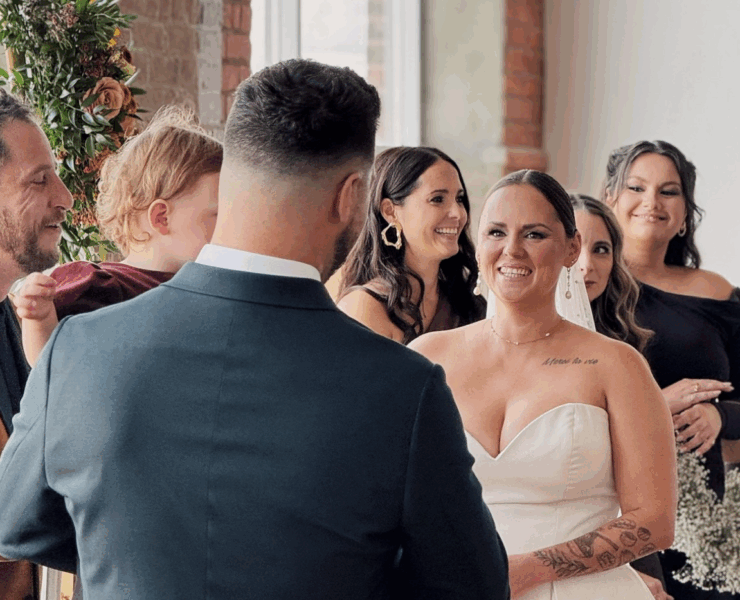 Capture decran le 2025 10 27 a 11.17.02 e1761578291725 Geneviève Everell s'est mariée à un humoriste connu [photos]