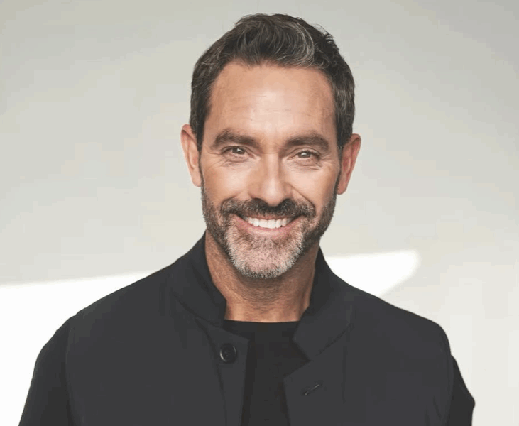 Capture decran le 2025 10 29 a 13.22.11 e1761758565755 Guillaume Lemay-Thivierge fait son retour public sur le tapis rouge de son amie connue