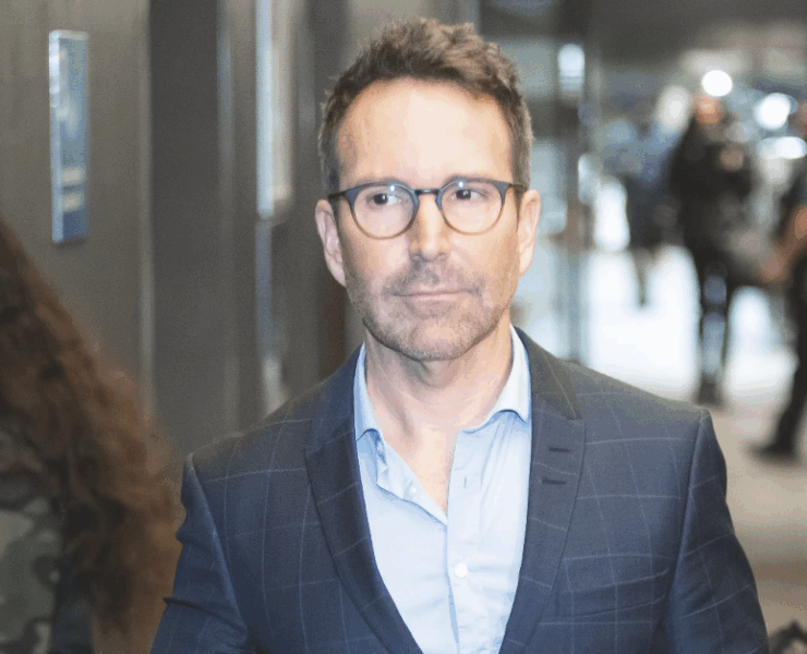 Capture decran le 2025 10 30 a 10.59.20 Éric Salvail serait de retour en couple