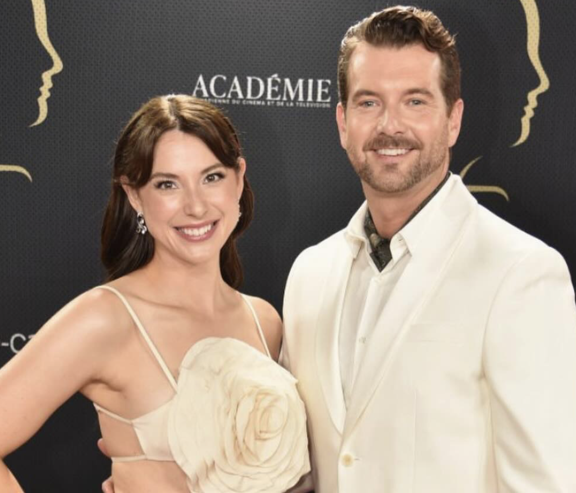 Mylène St-Sauveur et Ludovick Bourdages font fondre les téléspectateurs avec leur bébé sur le plateau 1 Mylène St-Sauveur et Ludovick Bourdages font fondre les téléspectateurs avec leur bébé sur le plateau Capture decran le 2025 10 30 a 16.55.56 e1761857824985 Mylène St-Sauveur et Ludovick Bourdages font fondre les téléspectateurs avec leur bébé sur le plateau