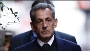 Nicolas Sarkozy passe sa première nuit à la prison de la Santé : aucun traitement de faveur pour l’ancien président 2 Nicolas Sarkozy passe sa première nuit à la prison de la Santé : aucun traitement de faveur pour l’ancien président Capture decran 22 10 2025 232513 www.bing .com Nicolas Sarkozy passe sa première nuit à la prison de la Santé : aucun traitement de faveur pour l’ancien président