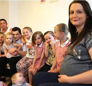 47 000 € d’aides par an : cette famille qui relance le débat sur les prestations sociales 5 47 000 € d’aides par an : cette famille qui relance le débat sur les prestations sociales Capture decran 23 10 2025 0504 www.astucesantemag.com 47 000 € d’aides par an : cette famille qui relance le débat sur les prestations sociales