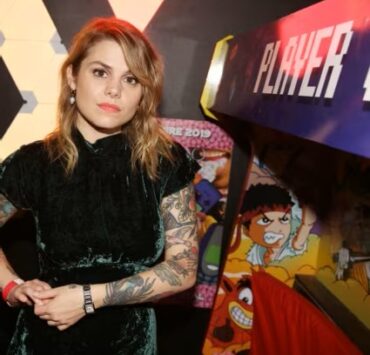 « Ça fait très, très, très mal » : Cœur de Pirate se confie sur sa mystérieuse maladie 2 « Ça fait très, très, très mal » : Cœur de Pirate se confie sur sa mystérieuse maladie image 1 « Ça fait très, très, très mal » : Cœur de Pirate se confie sur sa mystérieuse maladie