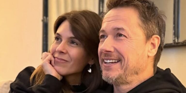 Stéphane Rousseau et Julie Perreault : une rare photo de couple pour une grande cause 1 Stéphane Rousseau et Julie Perreault : une rare photo de couple pour une grande cause stephane rousseau blonde julie perreault 768x384 1 Stéphane Rousseau et Julie Perreault : une rare photo de couple pour une grande cause