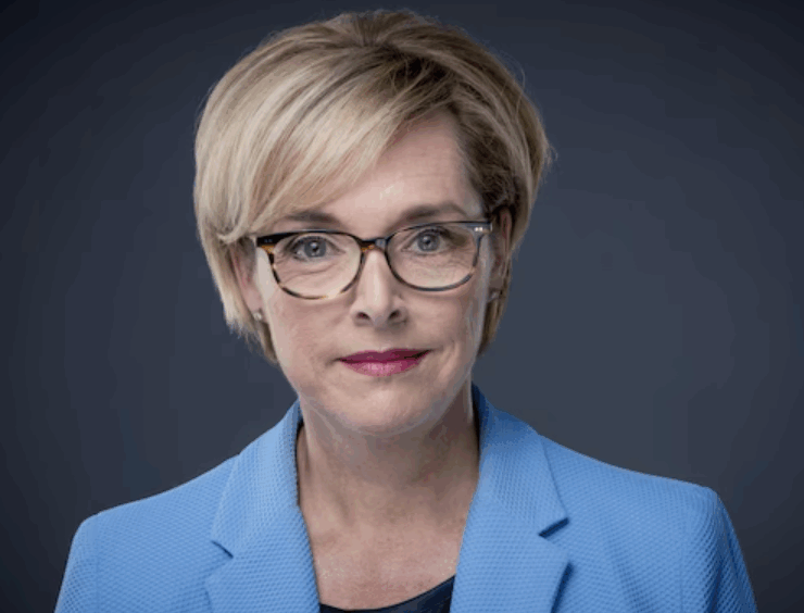 Capture decran 2025 11 02 054928 &Agrave; la retraite, Sophie Thibault &eacute;tonne &agrave; En direct de l&rsquo;univers avec un num&eacute;ro inattendu &agrave; l&rsquo;harmonica