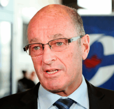 Capture decran 2025 11 02 162513 Yves Lévesque avoue son rituel surprenant : 9 pots de crème glacée par soir!