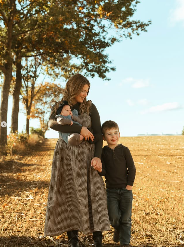 Une nouvelle venue dans la famille d’un couple adoré de L’amour est dans le pré ! 3 Une nouvelle venue dans la famille d’un couple adoré de L’amour est dans le pré ! Capture decran 2025 11 04 102915 Une nouvelle venue dans la famille d’un couple adoré de L’amour est dans le pré !