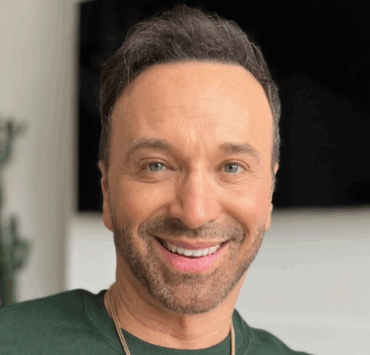 Capture decran 2025 11 05 094857 Joël Legendre publie des clichés adorables avec ses filles dans les rues de Paris