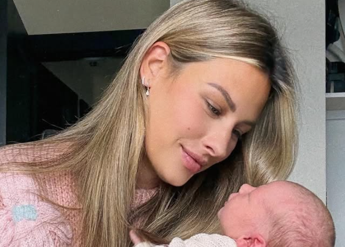 Alexandra De Simon dévoile un message touchant sur sa maternité 1 Alexandra De Simon dévoile un message touchant sur sa maternité Capture decran 2025 11 08 193117 Alexandra De Simon dévoile un message touchant sur sa maternité