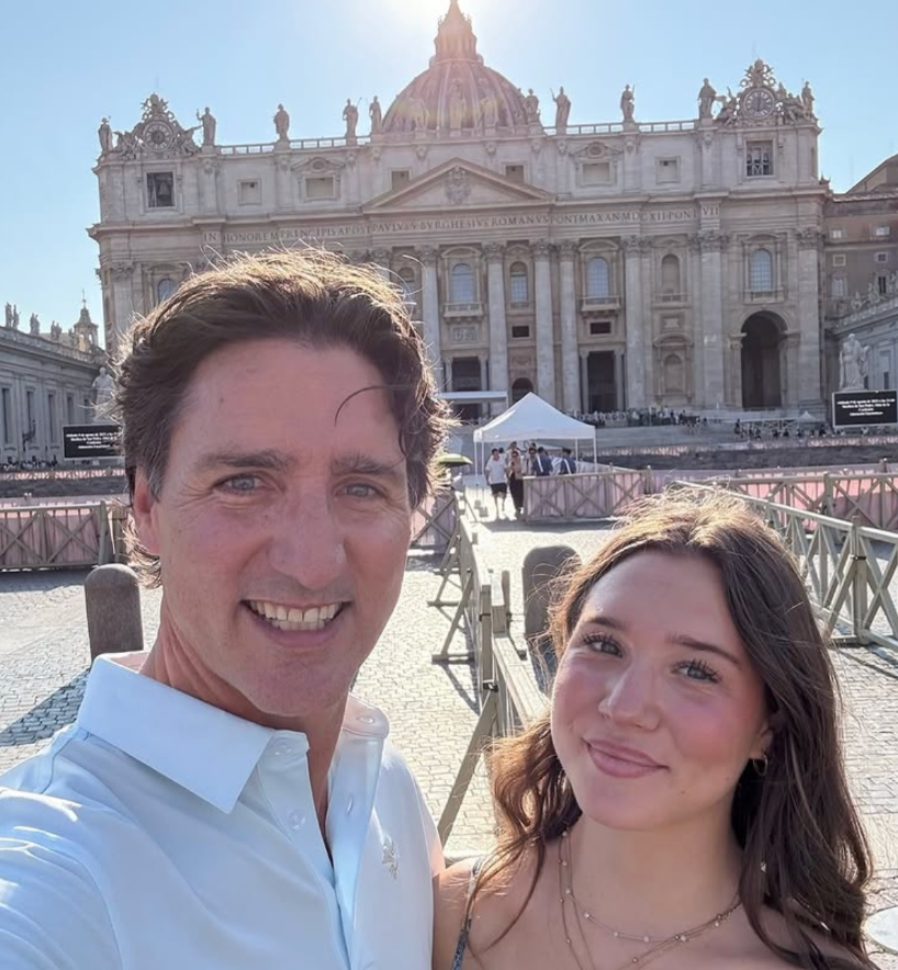 Le fils de Justin Trudeau présente sa nouvelle blonde – et elle est déjà très connue sur les réseaux sociaux 4 Le fils de Justin Trudeau présente sa nouvelle blonde – et elle est déjà très connue sur les réseaux sociaux Capture decran 2025 11 09 124437 Le fils de Justin Trudeau présente sa nouvelle blonde – et elle est déjà très connue sur les réseaux sociaux