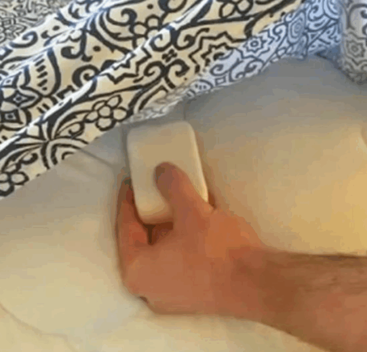 Capture decran 2025 11 12 211433 Mettez une barre de savon sous vos draps : l’astuce étonnante qui soulage les crampes et le syndrome des jambes sans repos
