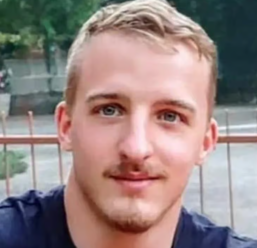 Capture decran 2025 11 12 213817 Il avait abattu de 7 balles un homme chez sa grand-mère : le policier enfin libéré après 16 mois de prison