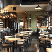 Capture decran 2025 11 14 162023 49 chaînes de restaurants dans la tourmente : un recours collectif dénonce des frais cachés