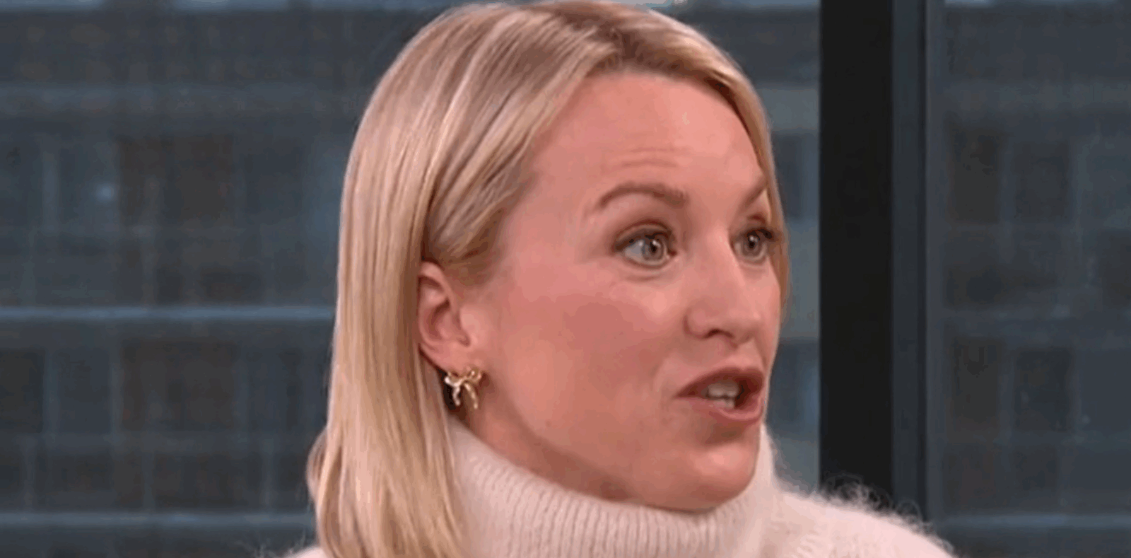 Émily Bégin revient pour une rare fois sur les événements des derniers mois — un moment de télévision empreint d’émotion 1 Émily Bégin revient pour une rare fois sur les événements des derniers mois — un moment de télévision empreint d’émotion Capture decran 2025 11 15 205047 Émily Bégin revient pour une rare fois sur les événements des derniers mois — un moment de télévision empreint d’émotion