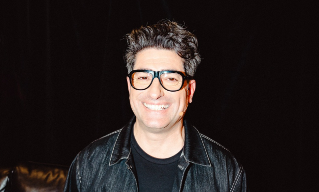 Capture decran 2025 11 16 095127 « Beaucoup d’amour » : la future épouse de Patrick Masbourian vole la vedette à En direct de l’univers