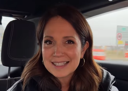 Capture decran 2025 11 16 161223 France Beaudoin révèle sa dernière invitée à En direct de l'univers – et on a hâte !