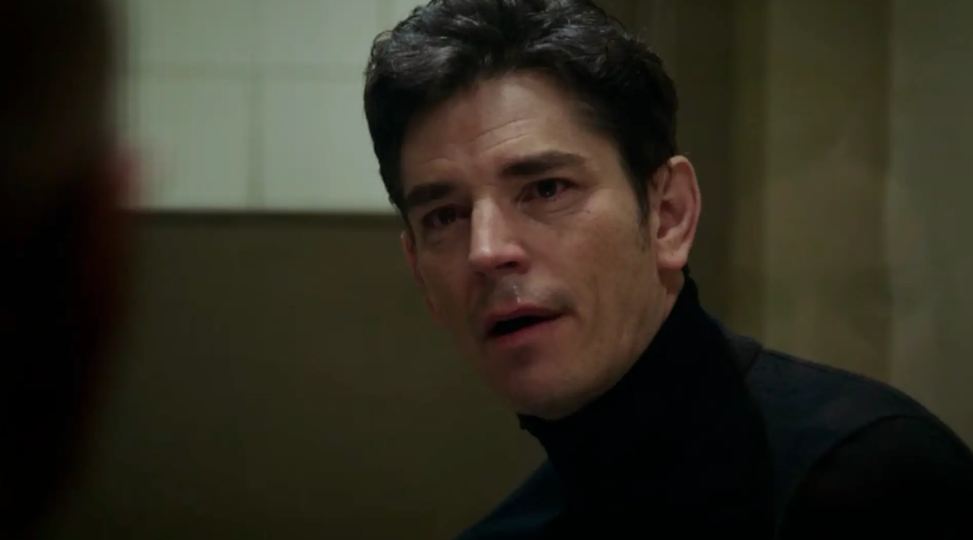 Capture decran 2025 11 19 173851 Plusieurs téléspectateurs n’ont pas reconnu l’acteur qui incarne le médecin de Léo dans Indéfendable