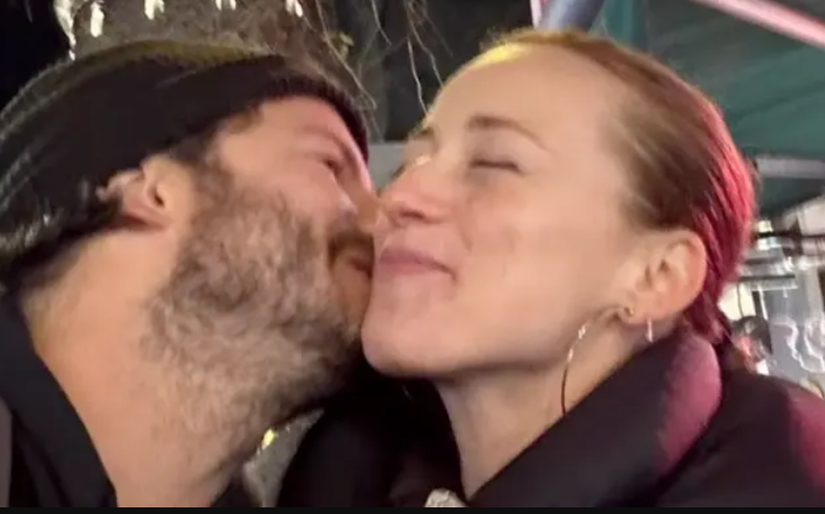 Capture decran 2025 11 20 125743 Karine Vanasse apporte une précision sur son chum connu : « On reste un couple discret »