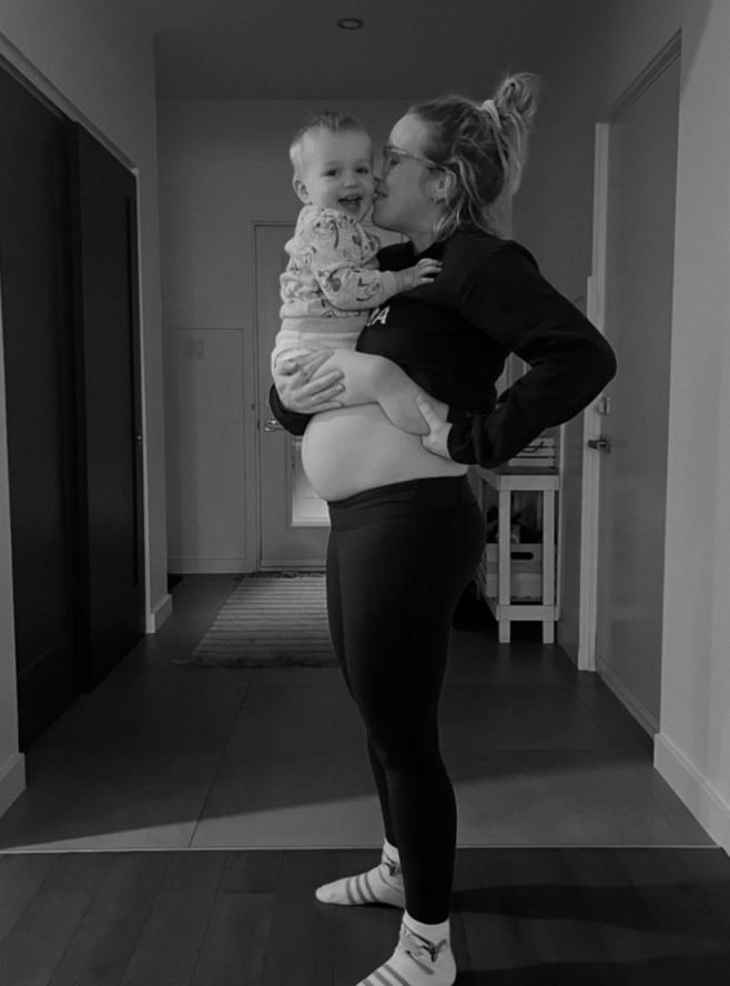 Capture decran 2025 11 20 134624 Découvrez toutes les photos de Noé, le fils de Marianne St-Gelais — qui attend maintenant des jumeaux !