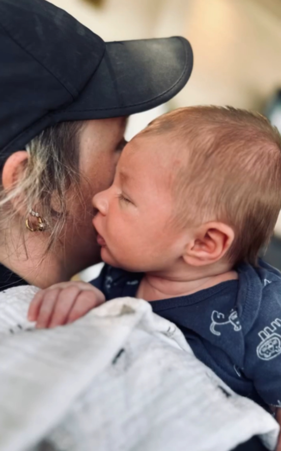 Capture decran 2025 11 20 134654 Découvrez toutes les photos de Noé, le fils de Marianne St-Gelais — qui attend maintenant des jumeaux !